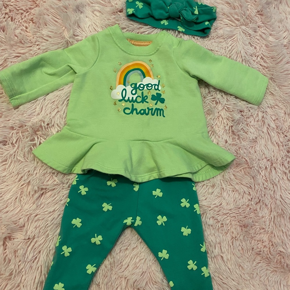 Cat & Jack St. Patrick’s outfit - Picture 2 of 3
